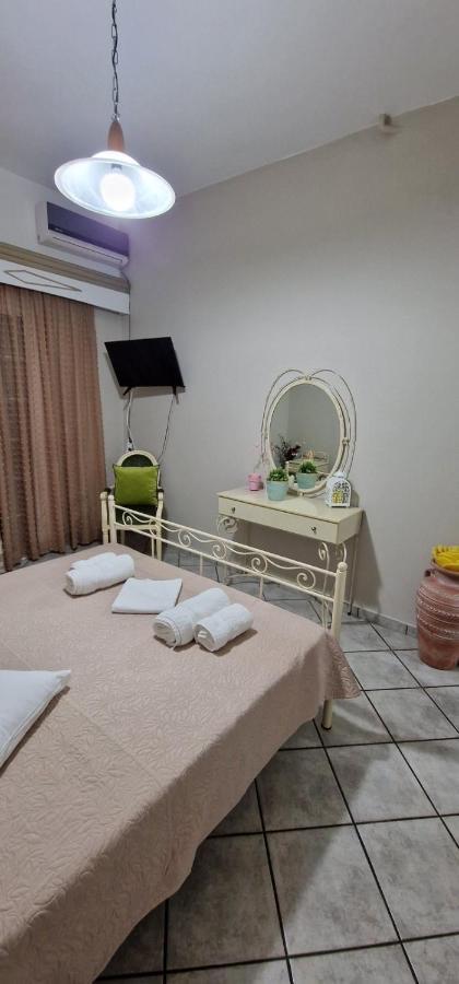 Voula'S Apartment Elafonissos Ngoại thất bức ảnh